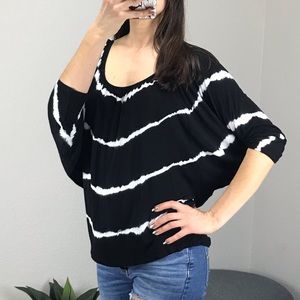 Romeo & Juliet Couture Black & White Dolman Top